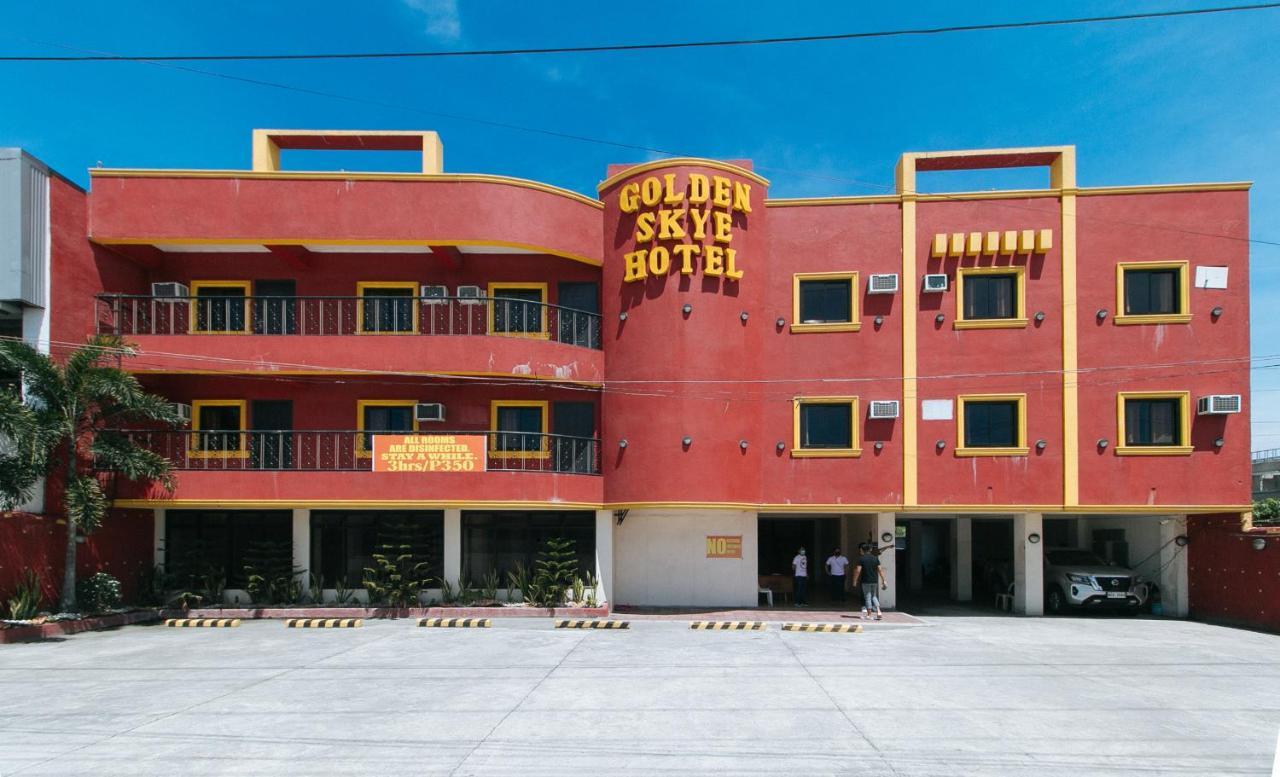 Reddoorz @ Golden Skye Hotel Guagua Exterior photo