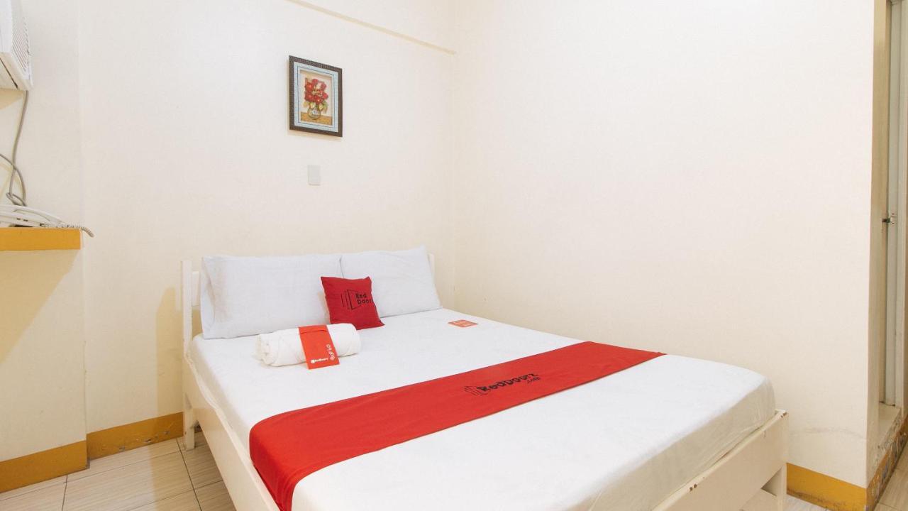 Reddoorz @ Golden Skye Hotel Guagua Exterior photo
