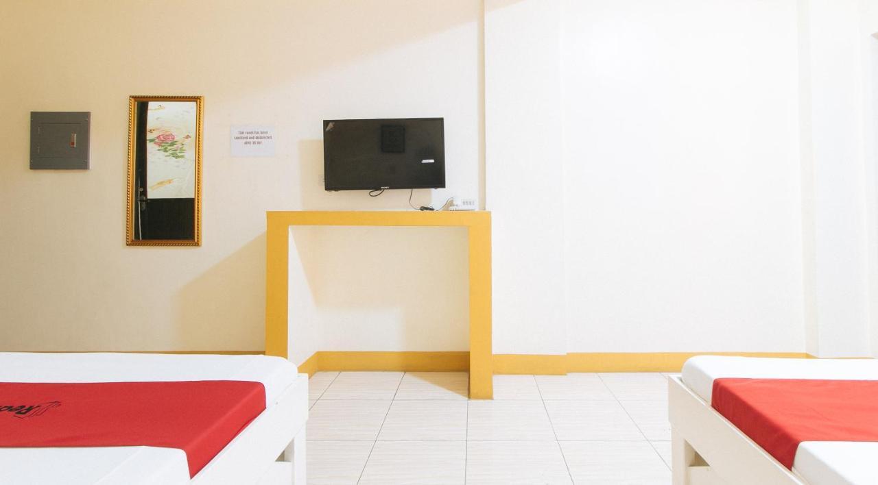 Reddoorz @ Golden Skye Hotel Guagua Exterior photo